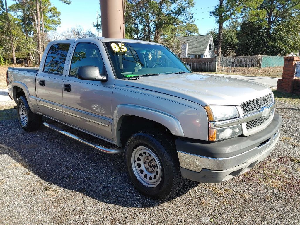 2005 Chevrolet Silverado 1500 Image 2