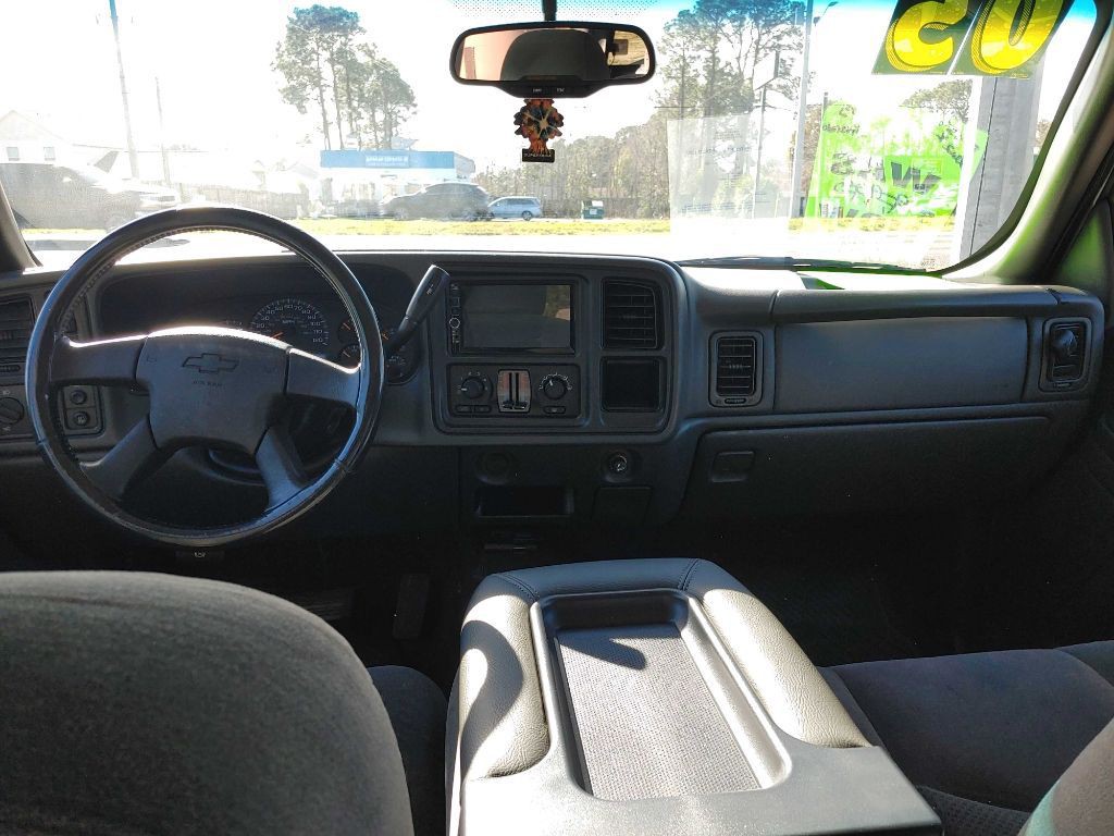 2005 Chevrolet Silverado 1500 Image 12