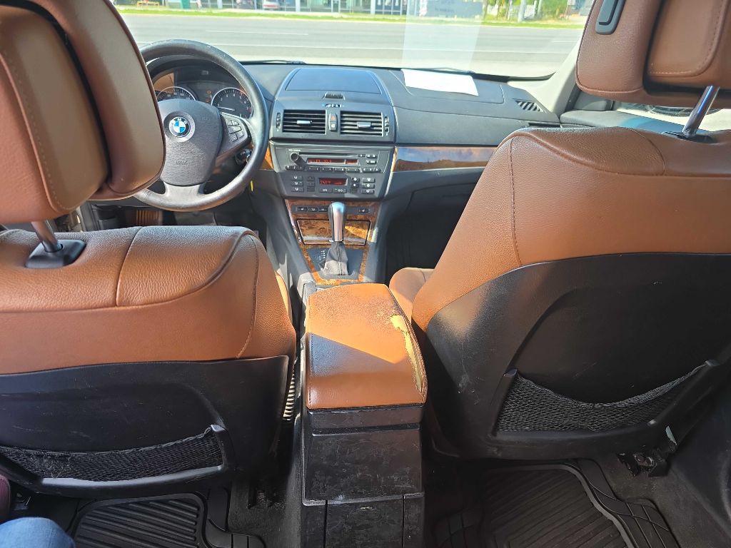 2010 BMW X3 Image 12