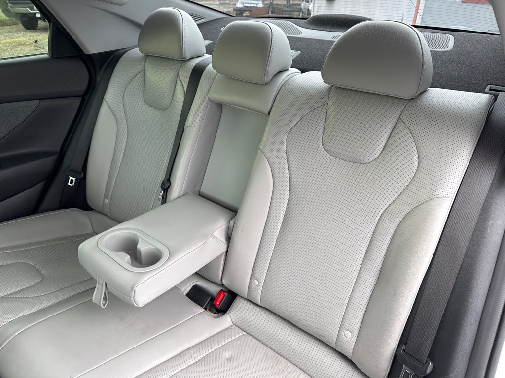2021 Hyundai Elantra Image 12