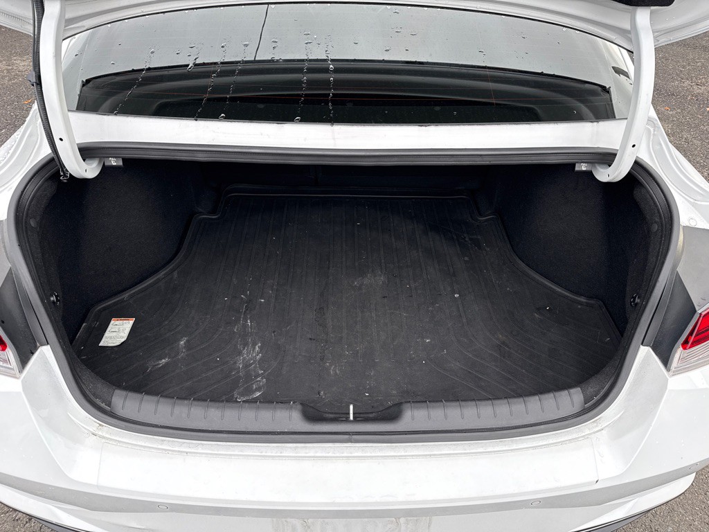 2021 Hyundai Elantra Image 13