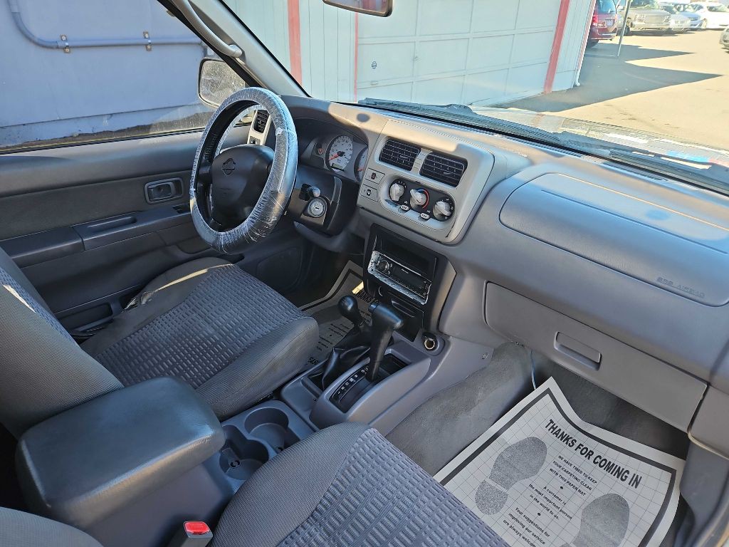 2001 Nissan Xterra Image 9