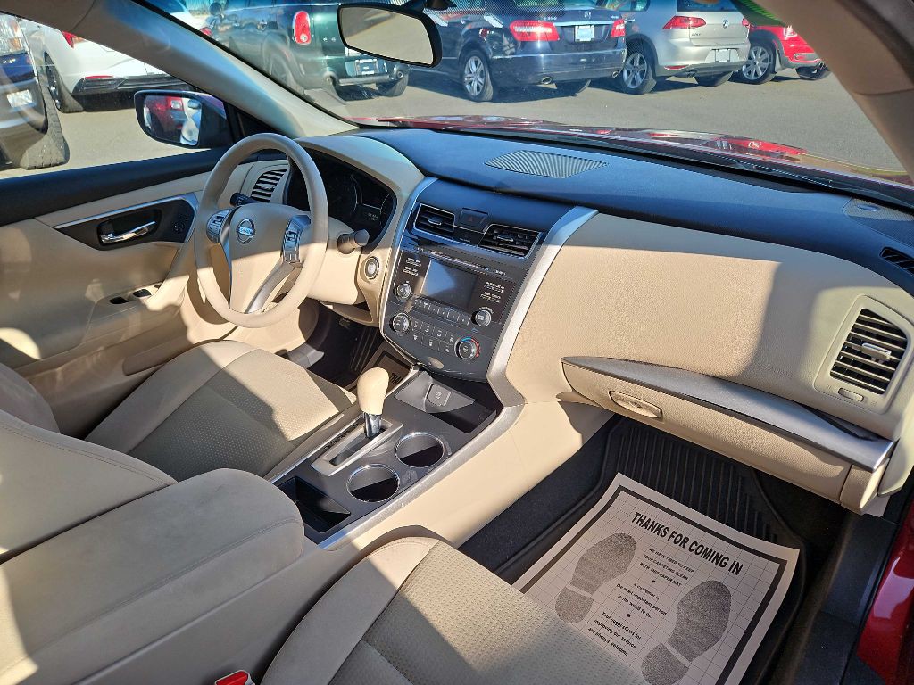 2015 Nissan Altima Image 12