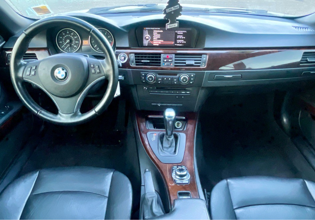 2013 BMW 3 Series Image 7