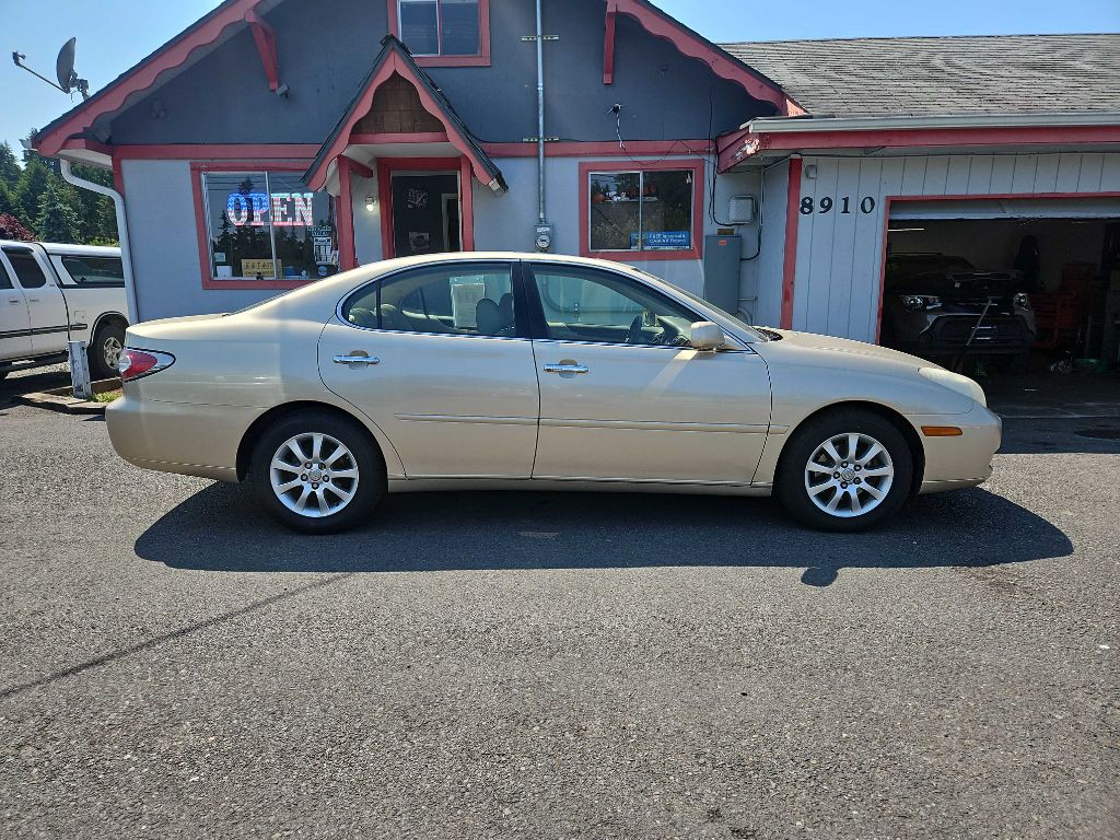 2004 Lexus ES Image 4