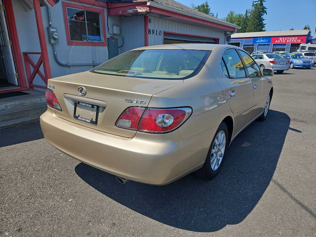 2004 Lexus ES Image 5