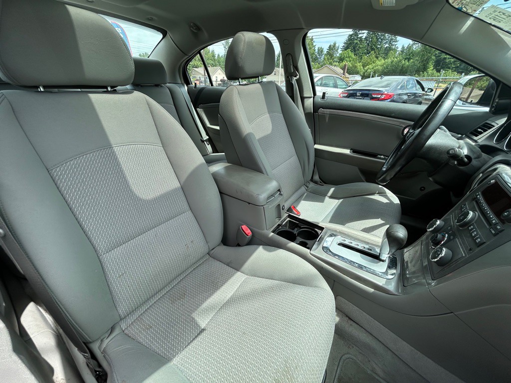 2008 Saturn Aura Image 11
