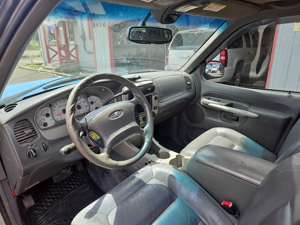 2002 Ford Explorer Image 9