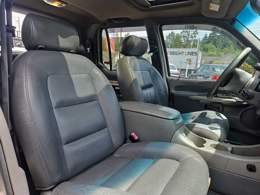 2002 Ford Explorer Image 11