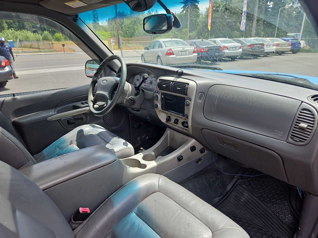 2002 Ford Explorer Image 12