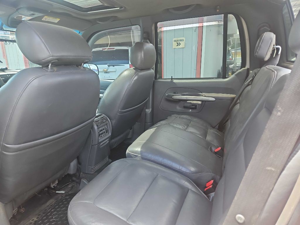 2002 Ford Explorer Image 16
