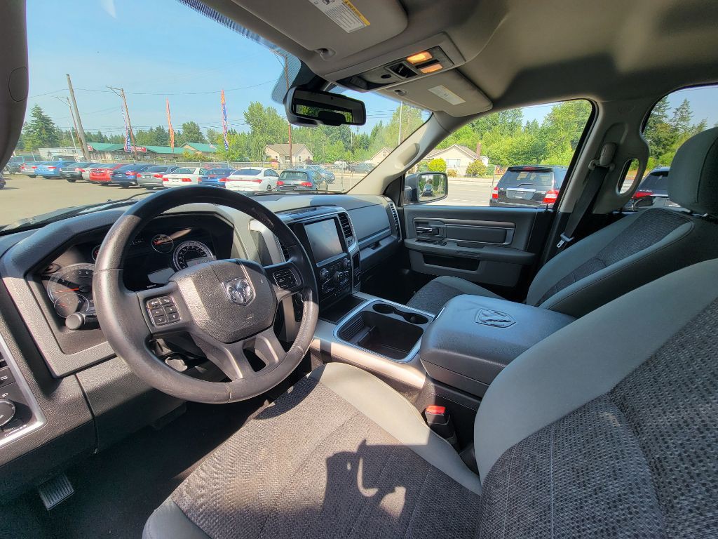 2015 RAM 1500 Image 9