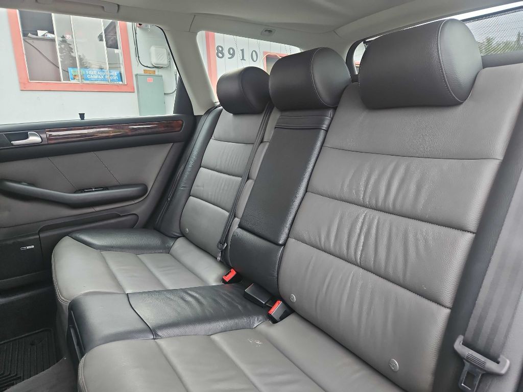 2005 Audi Allroad Image 17