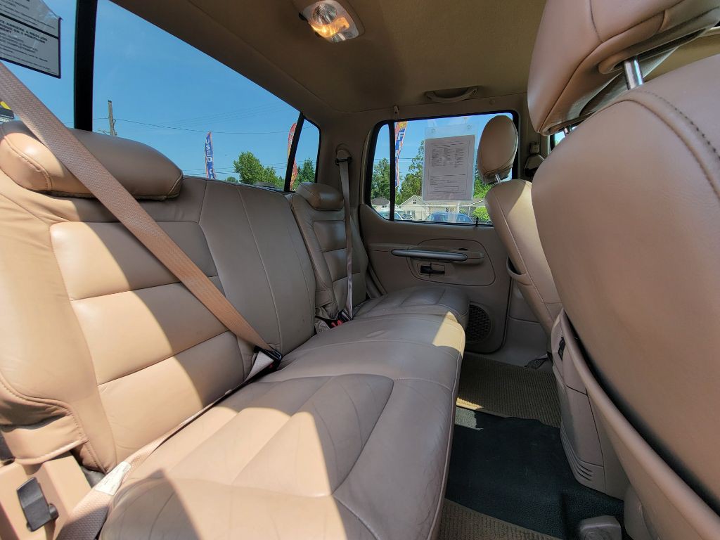 2002 Ford Explorer Image 16