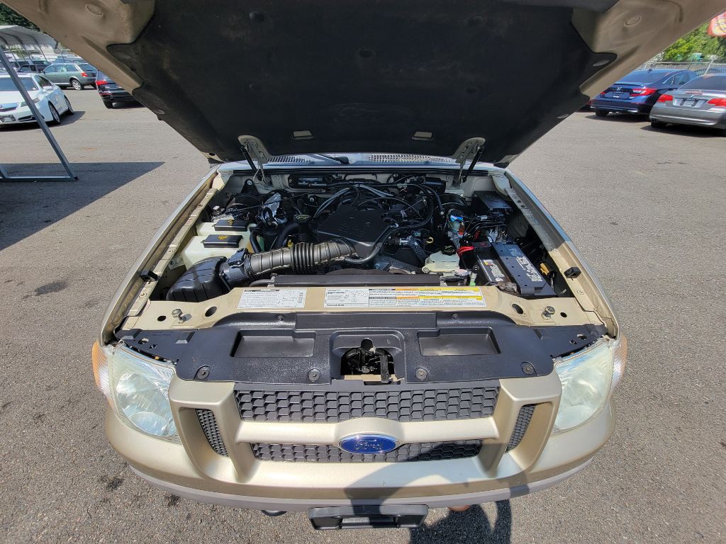 2002 Ford Explorer Image 21