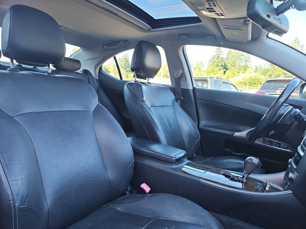 2009 Lexus IS Image 11