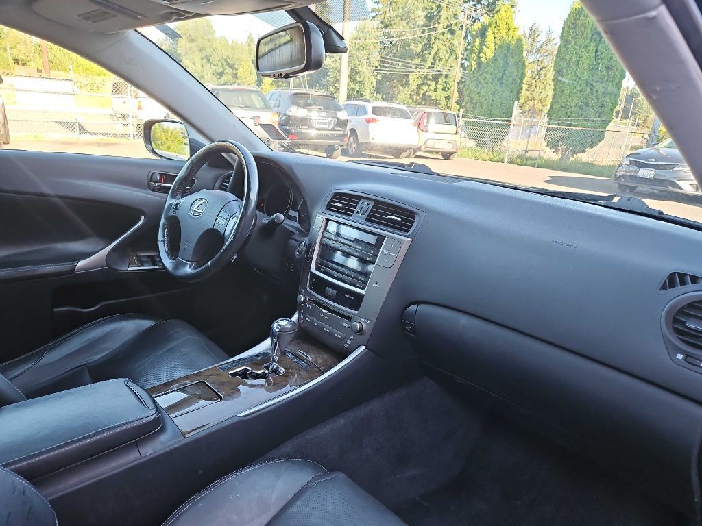 2009 Lexus IS Image 12