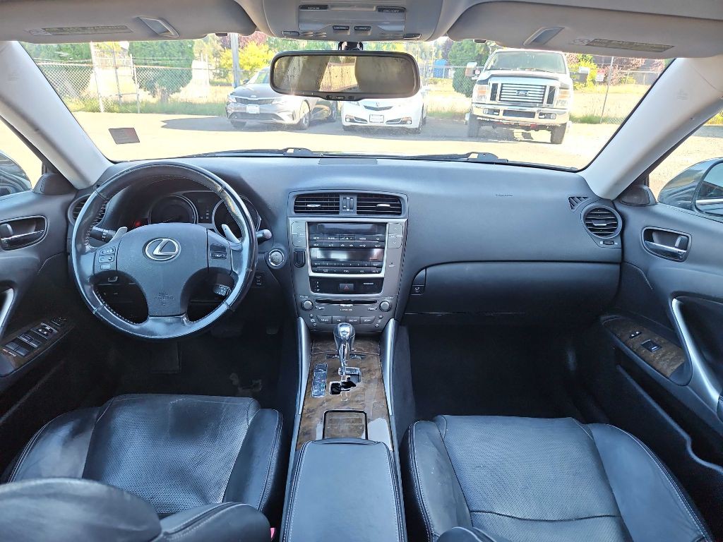 2009 Lexus IS Image 13