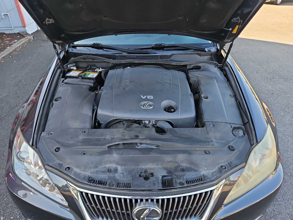 2009 Lexus IS Image 19