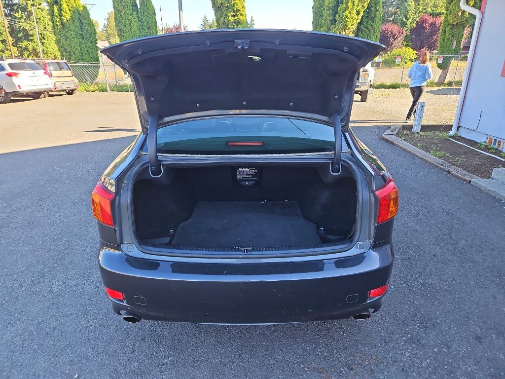 2009 Lexus IS Image 20