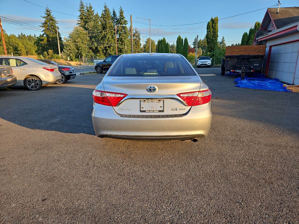 2016 Toyota Camry Image 6