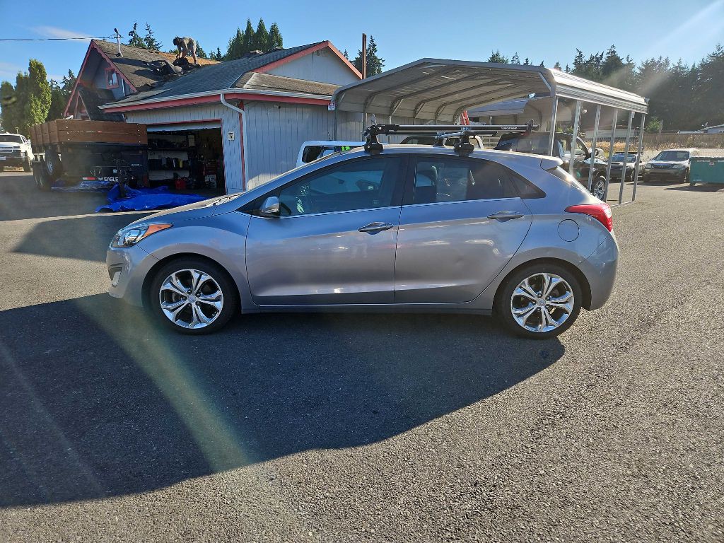 2013 Hyundai Elantra Image 8