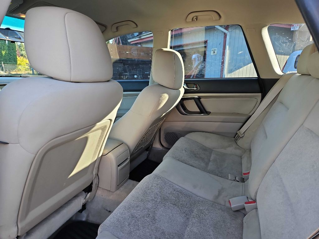 2008 Subaru Outback Image 16