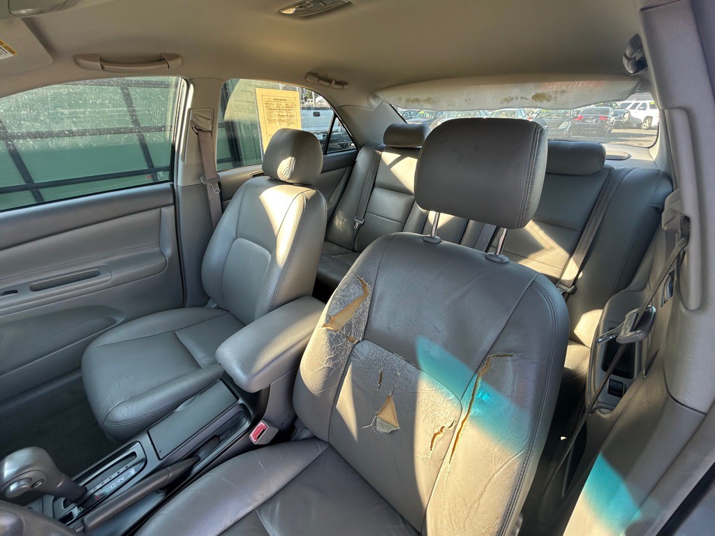 2003 Toyota Camry Image 10