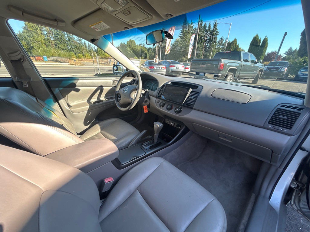 2003 Toyota Camry Image 13