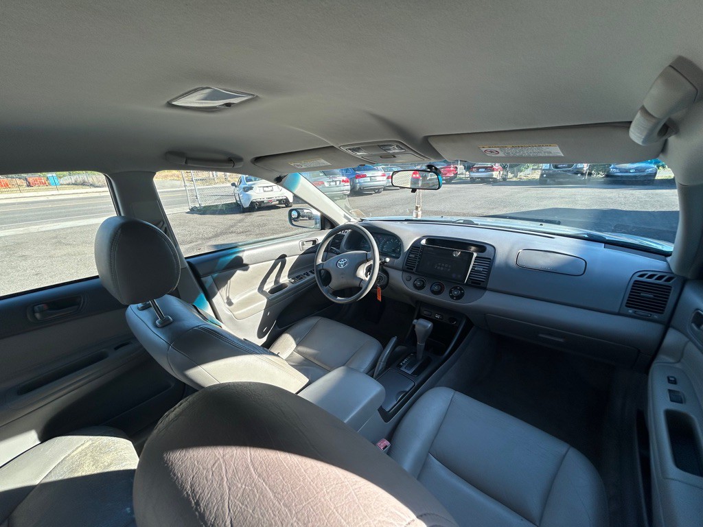 2003 Toyota Camry Image 20