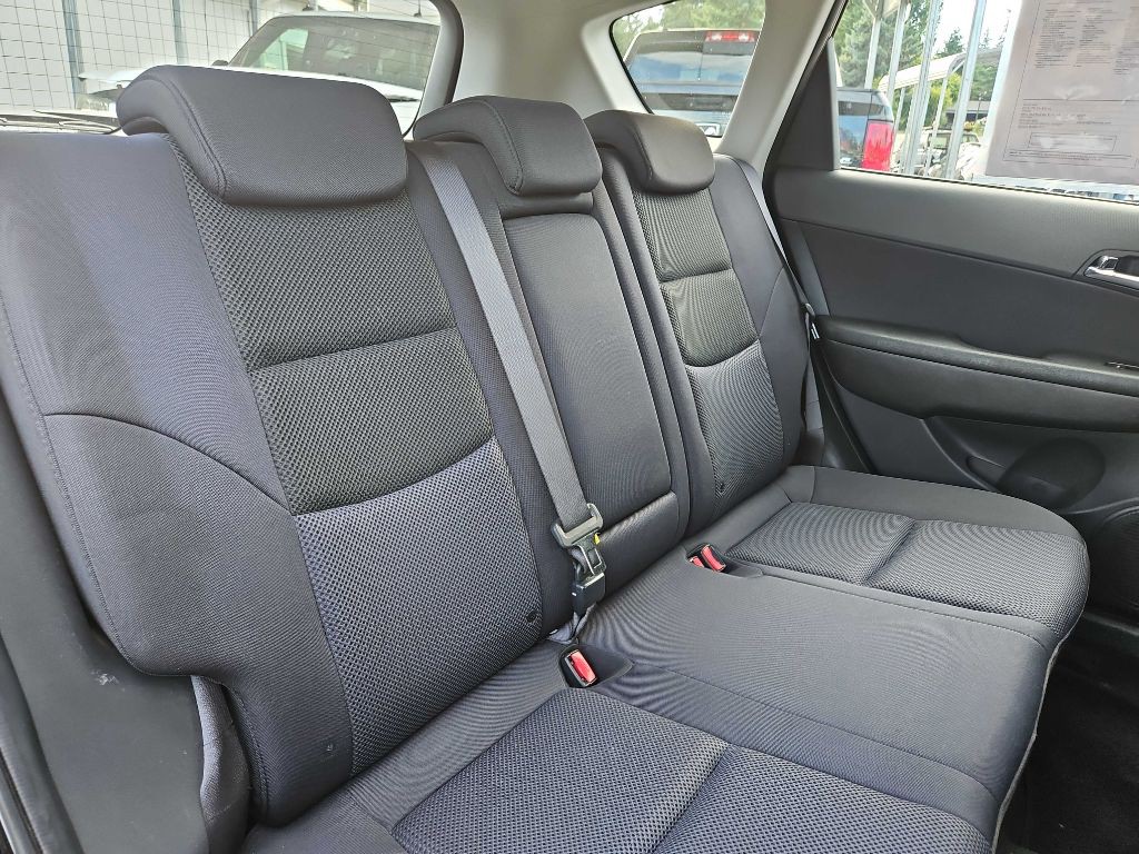 2010 Hyundai Elantra Image 15