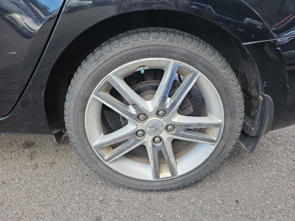 2010 Hyundai Elantra Image 21