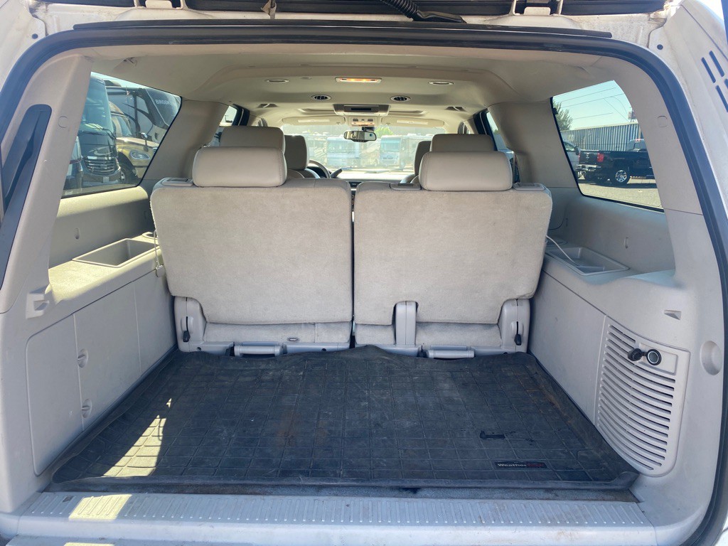 2008 Chevrolet Suburban Image 15