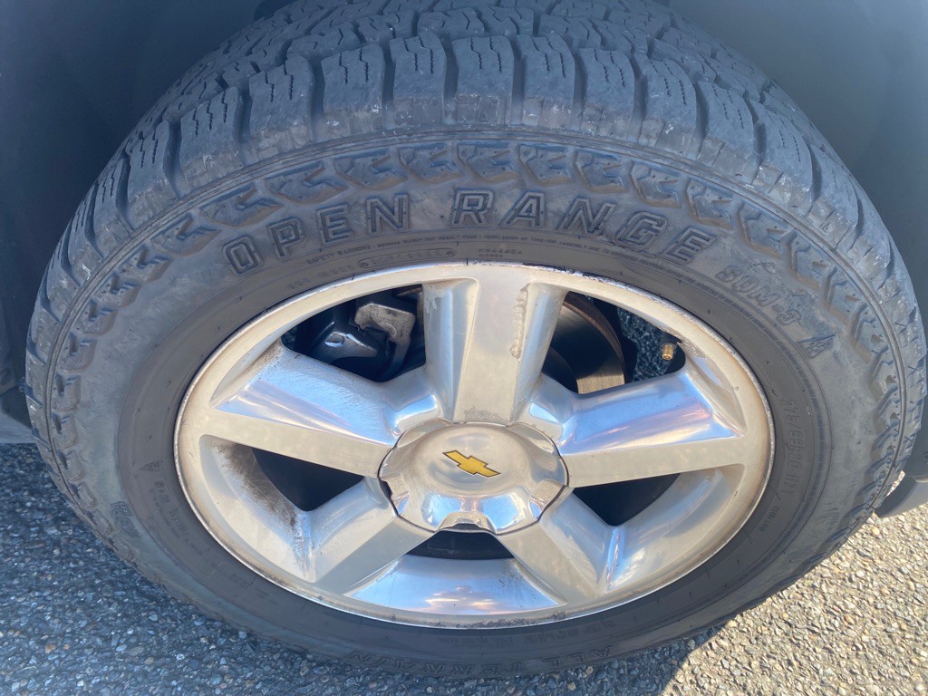 2008 Chevrolet Suburban Image 20