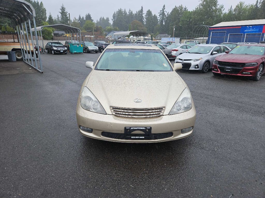 2003 Lexus ES Image 2
