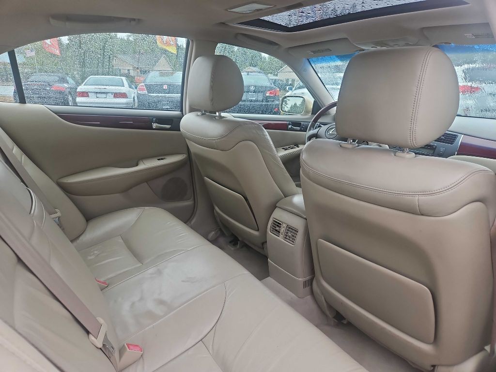 2003 Lexus ES Image 15