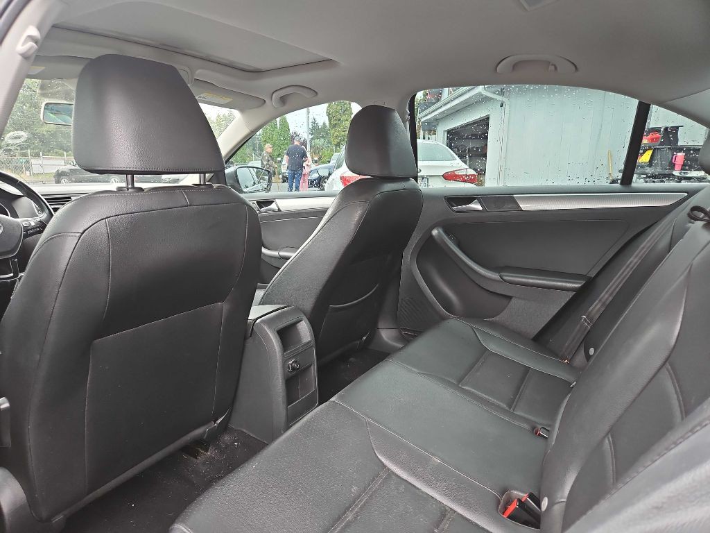 2015 Volkswagen Jetta Image 17