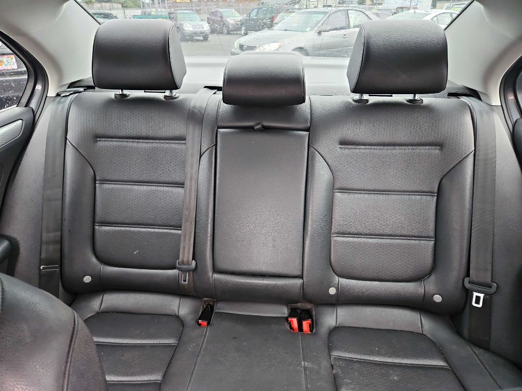 2015 Volkswagen Jetta Image 18
