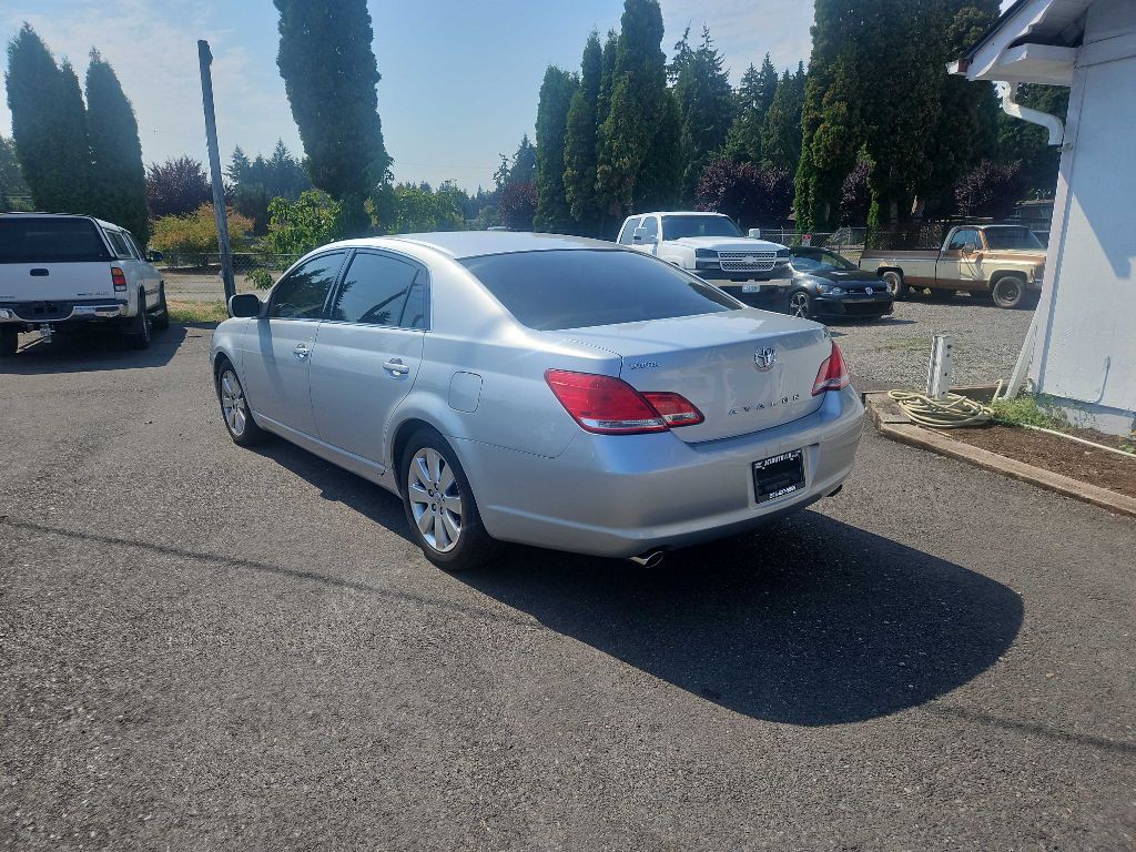 2007 Toyota Avalon Image 7