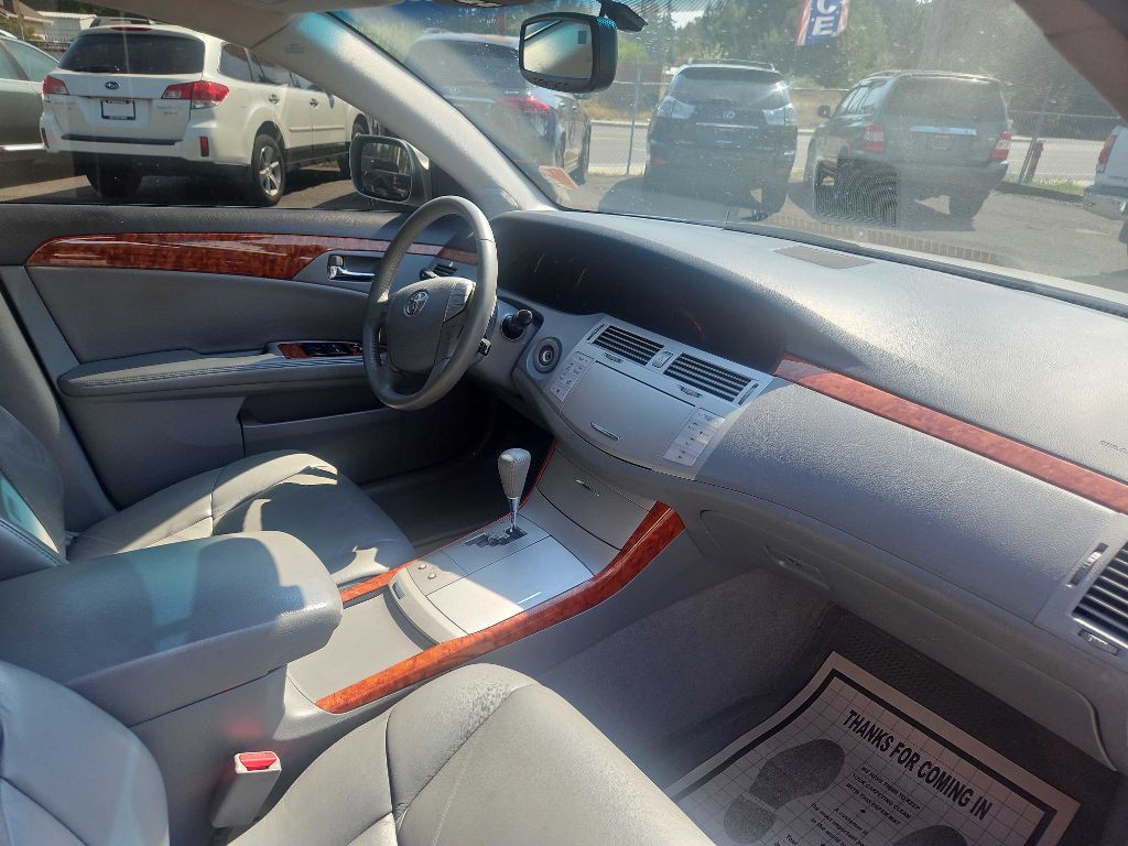 2007 Toyota Avalon Image 12