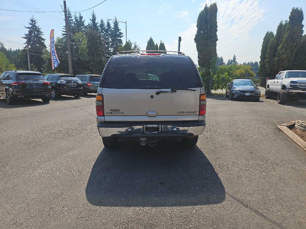 2001 Chevrolet Tahoe Image 6