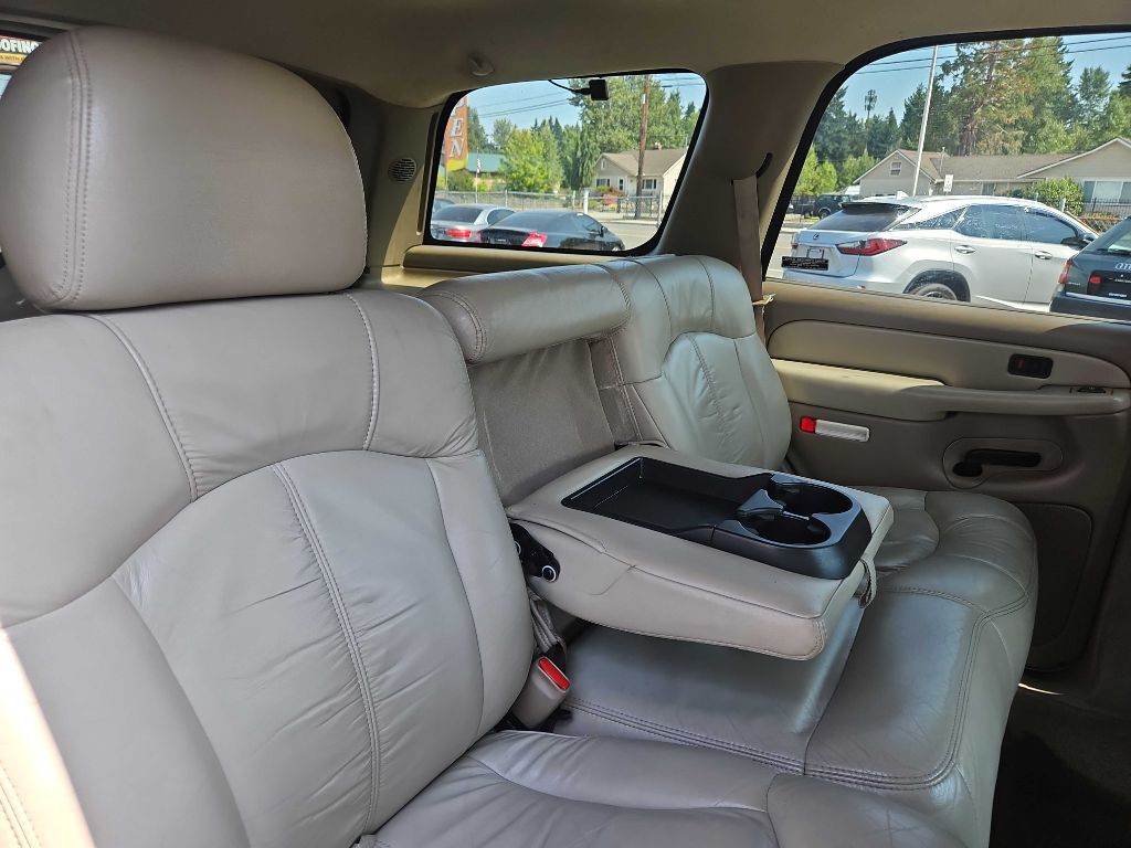 2001 Chevrolet Tahoe Image 14
