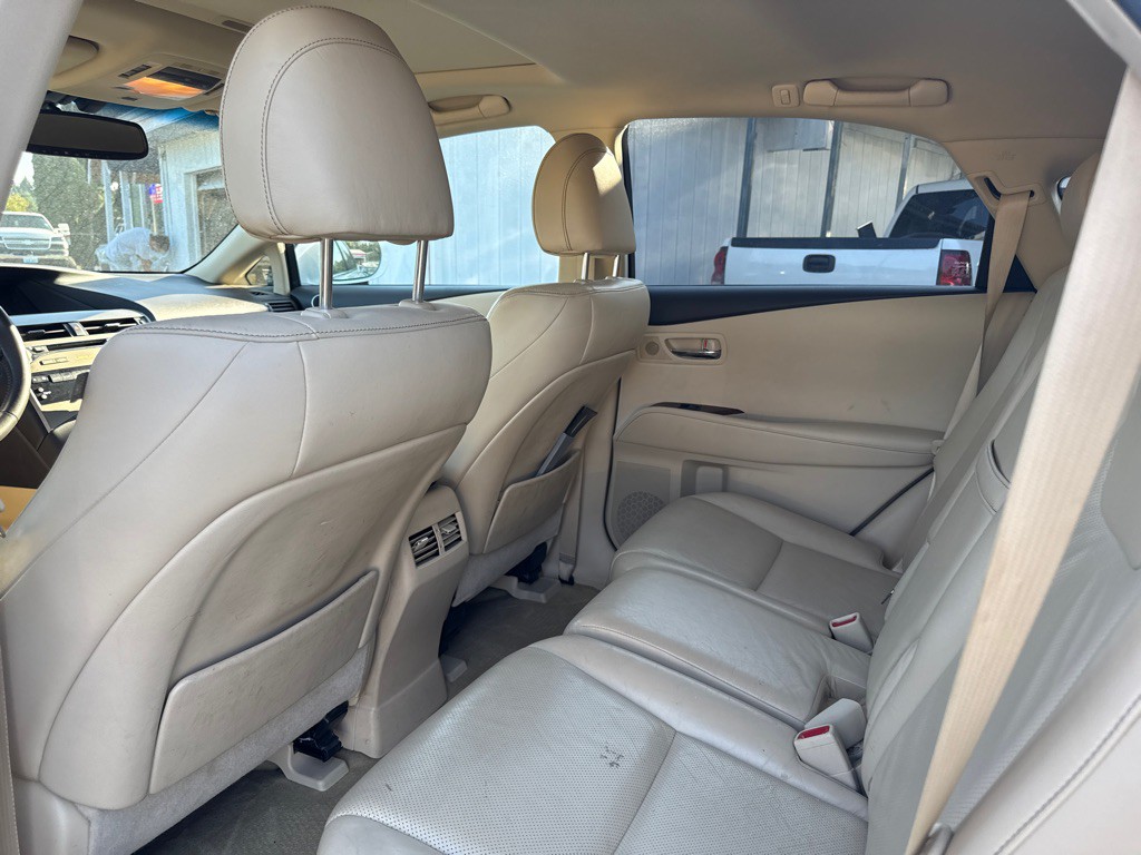 2013 Lexus RX Image 16