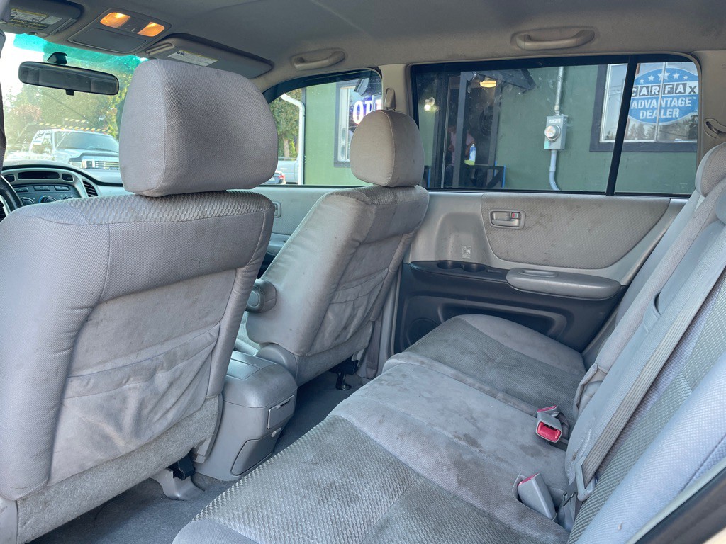2005 Toyota Highlander Image 16