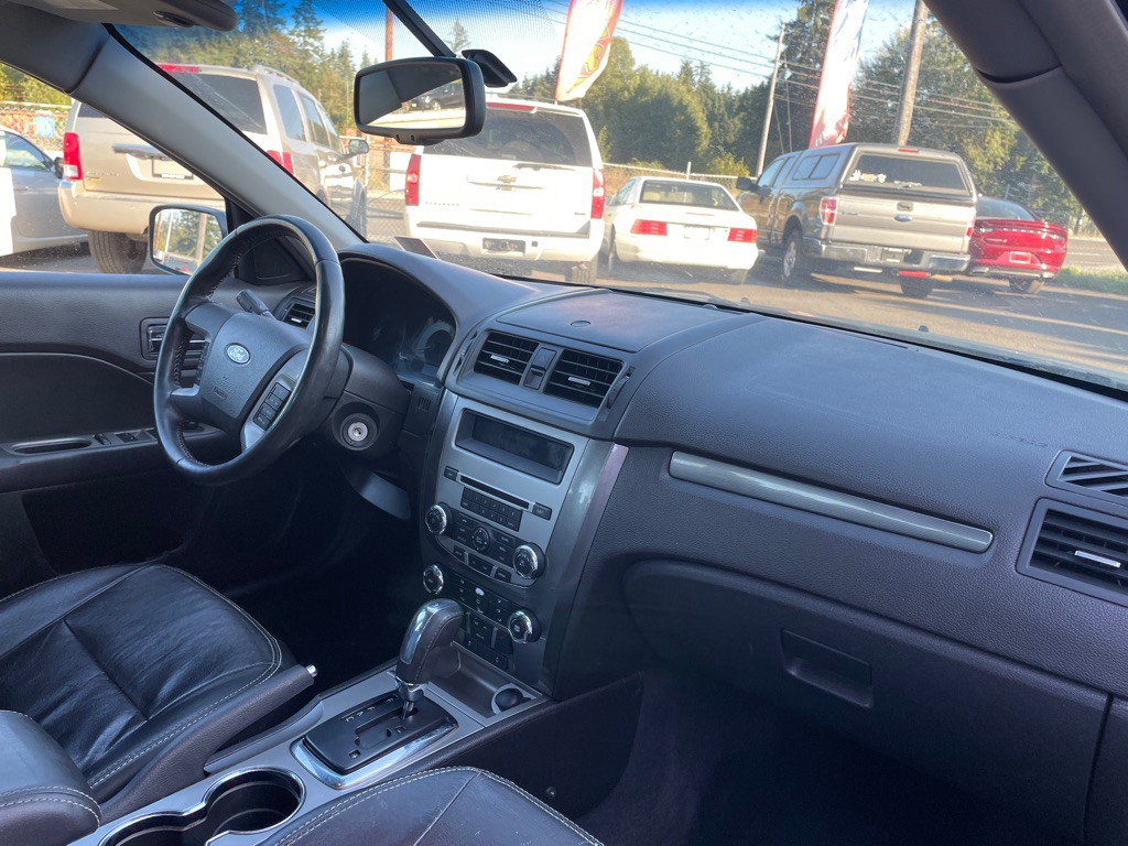 2010 Ford Fusion Image 11