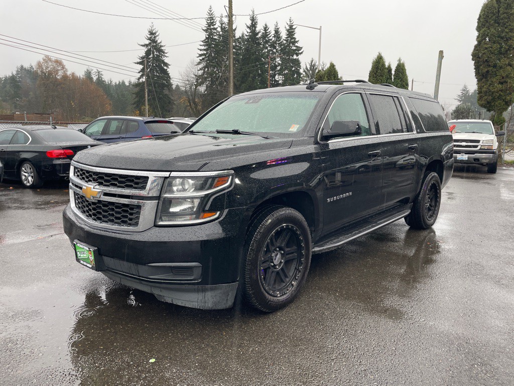 2018 Chevrolet Suburban Image 1