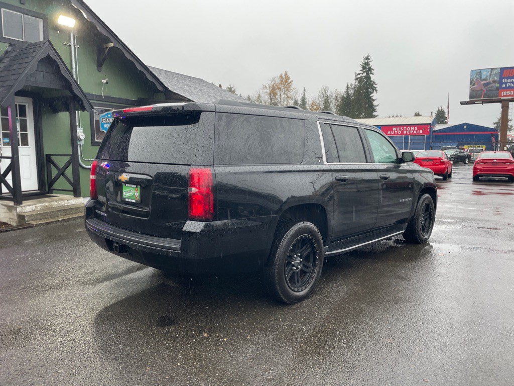 2018 Chevrolet Suburban Image 5