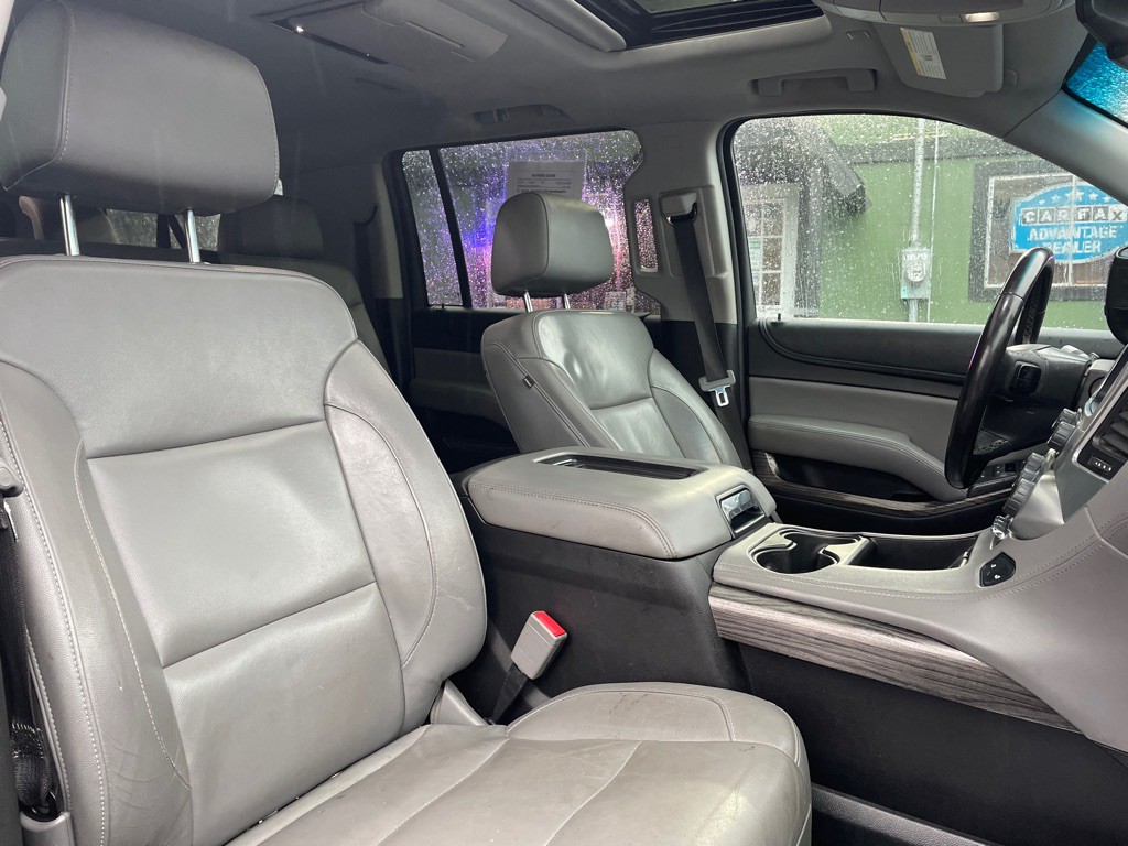 2018 Chevrolet Suburban Image 12