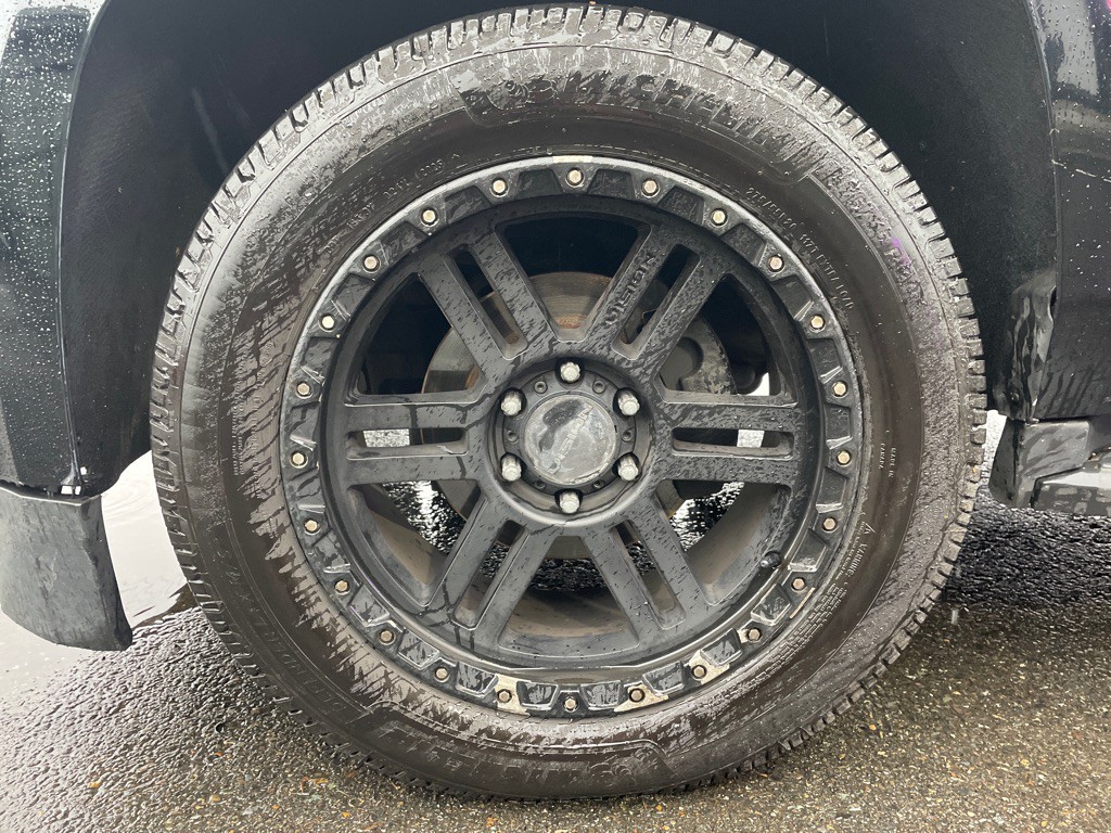 2018 Chevrolet Suburban Image 24