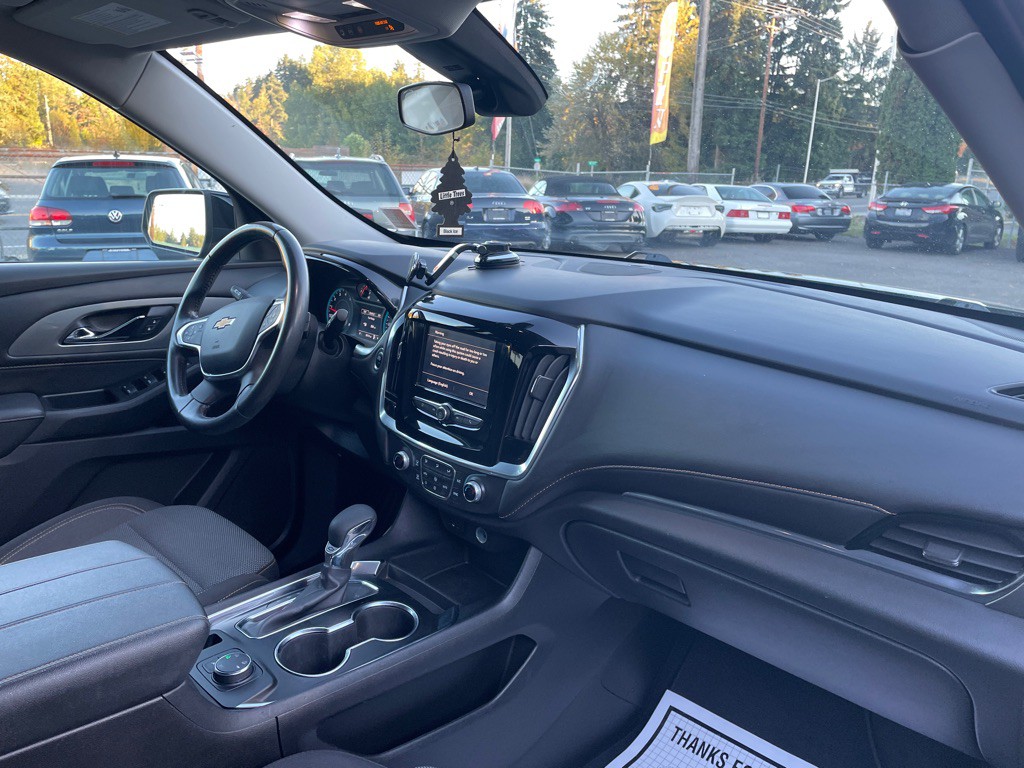 2021 Chevrolet Traverse Image 11